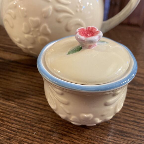 Better Homes Gardens Country Inn Teapot with Creamer & Sugar Bowl 3 Piece Set - Picture 3 of 13